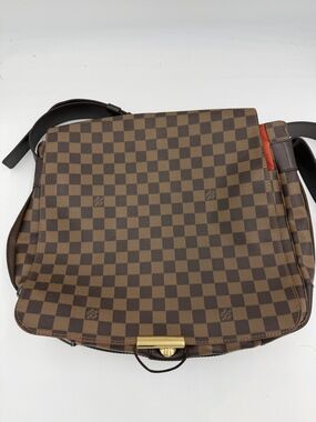 Louis Vuitton Bastille Damier